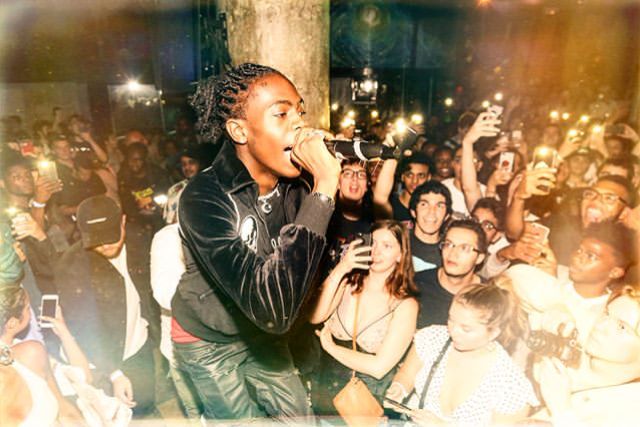 Live 3
